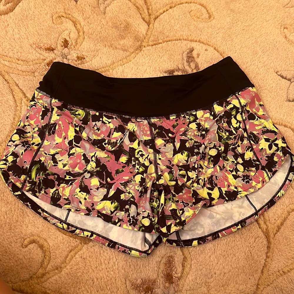 Lululemon speed up shorts - sold out pattern